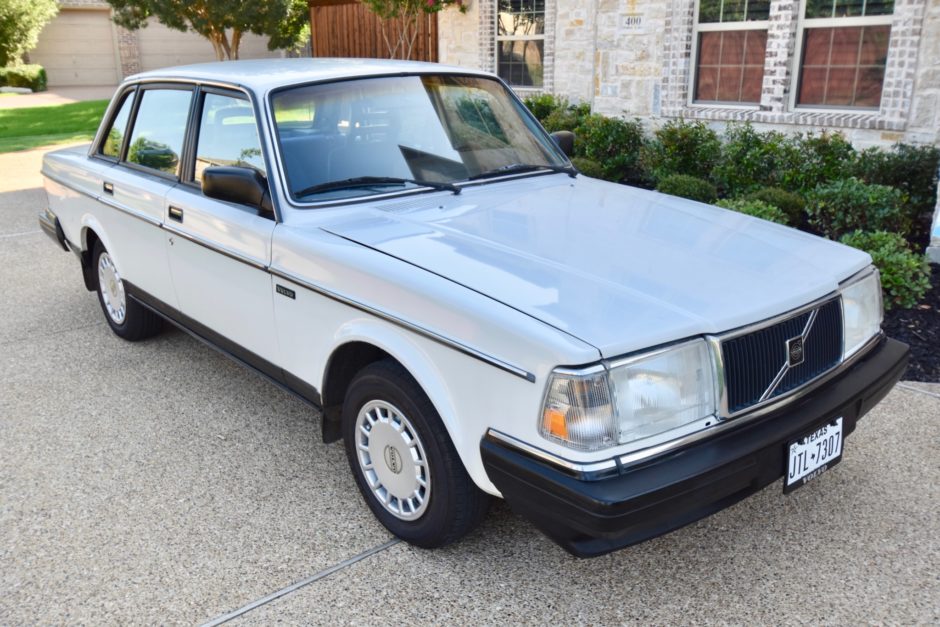 No Reserve: 1988 Volvo 240