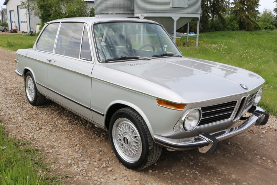 M42-Powered 1972 BMW 2002 5-Speed