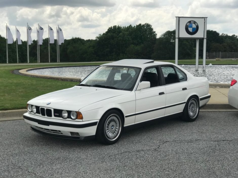 1991 BMW M5