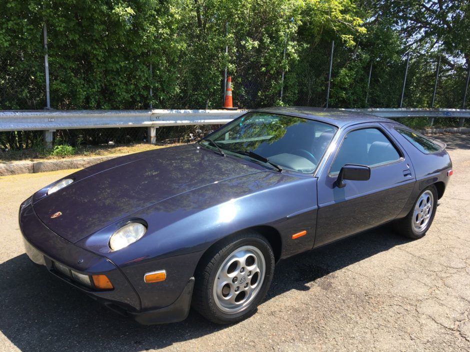 1985 Porsche 928S 5-Speed