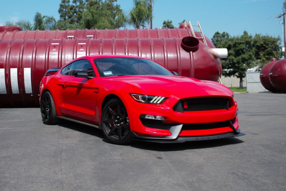 900-Mile 2017 Ford Mustang Shelby GT350R