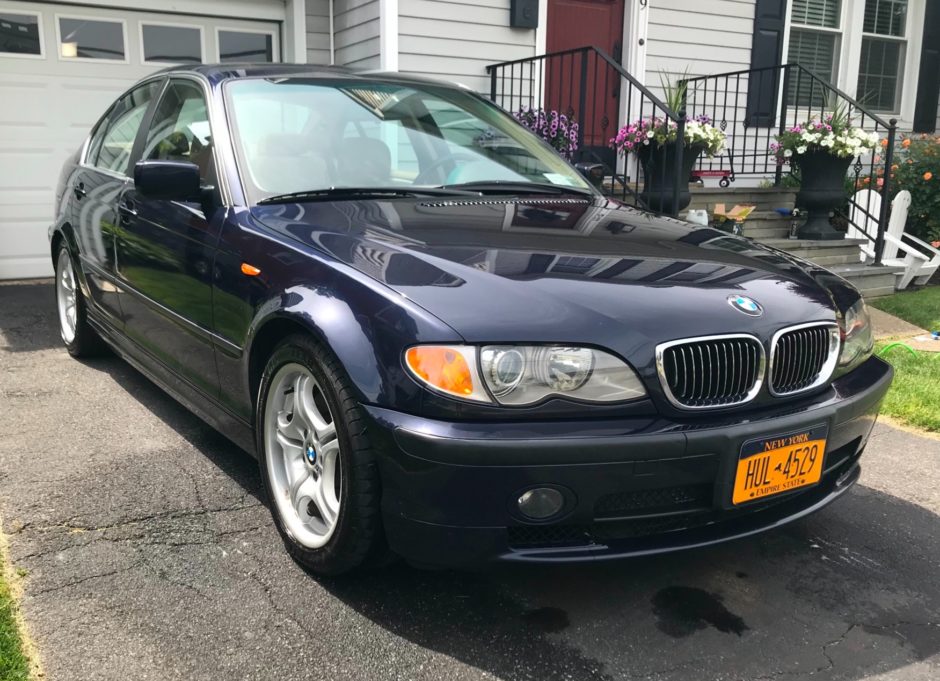 2002 BMW 330i 5-Speed