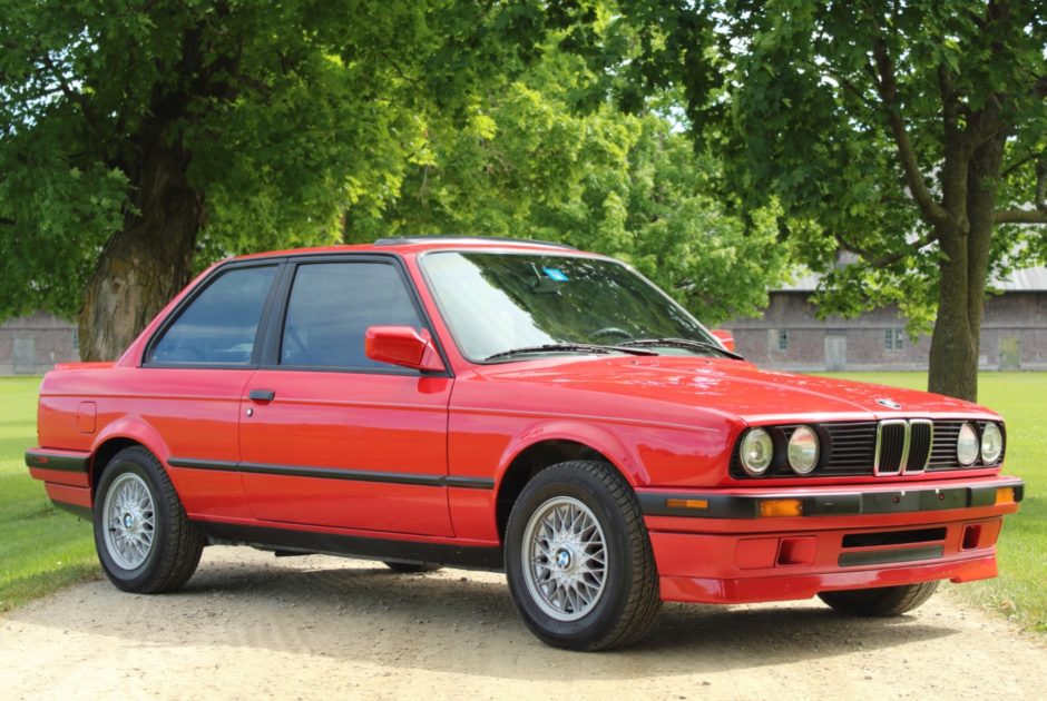 No Reserve: 1991 BMW 318is