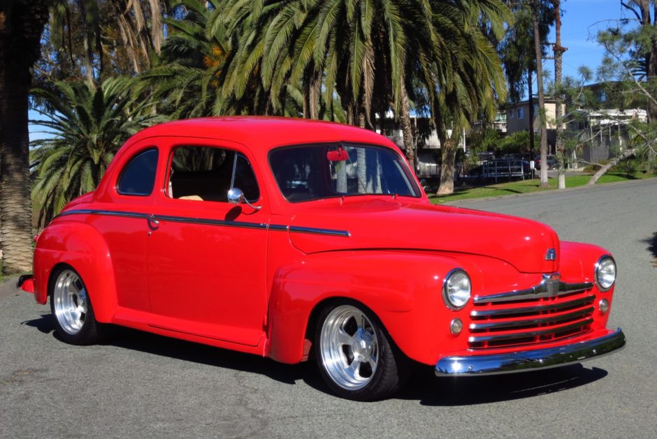 1948 Ford Super Deluxe 8 Street Rod