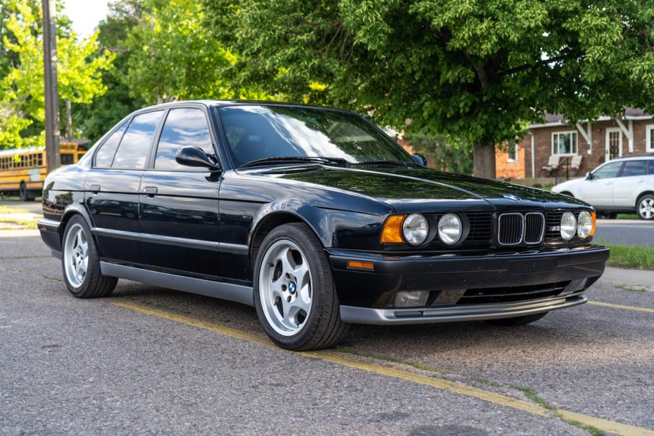 18k-Mile 1993 BMW M5
