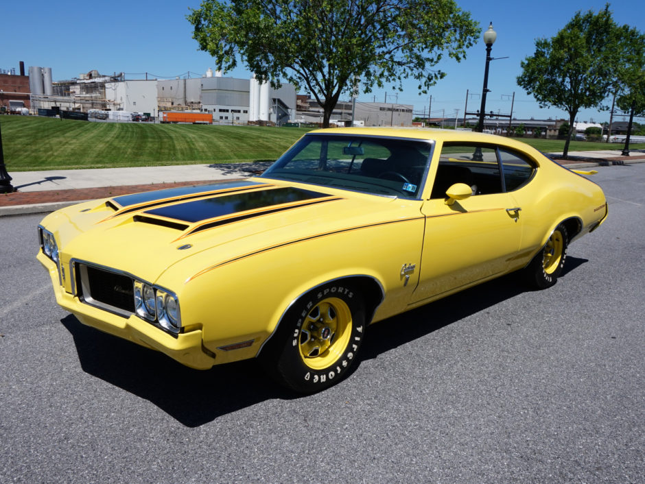 1970 Oldsmobile Cutlass S Holiday Coupe Rallye 350 4-Speed