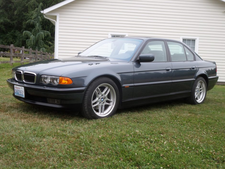22k-Mile 2000 BMW 740i