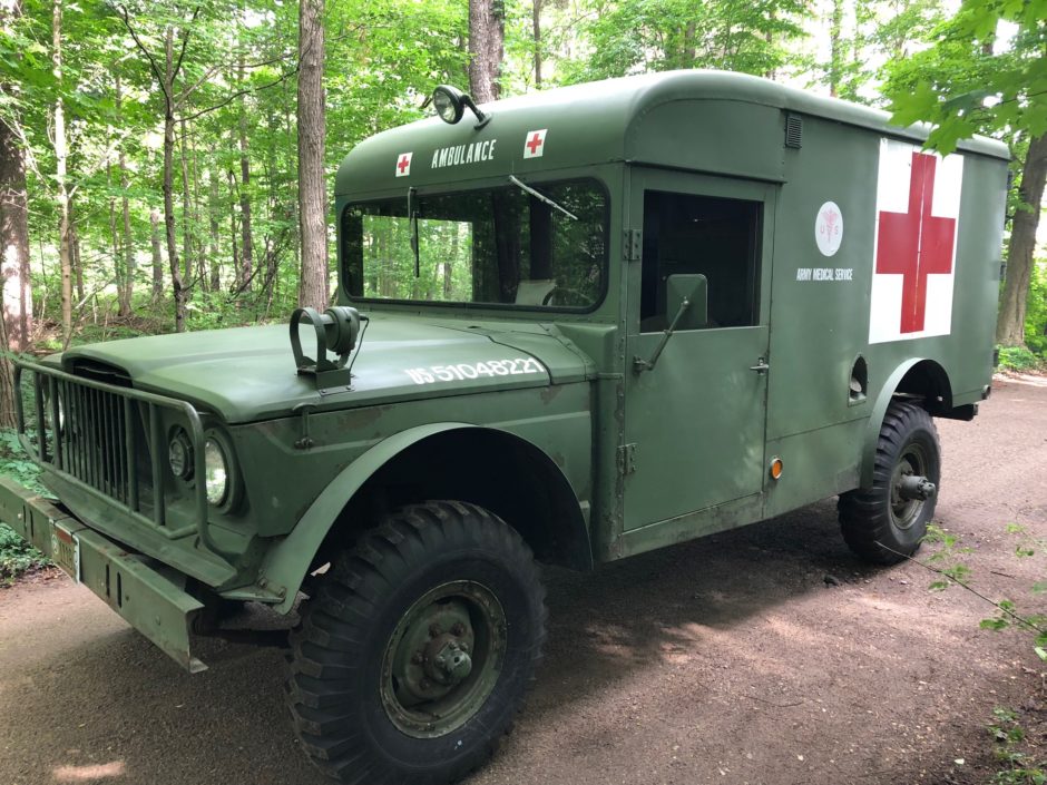 1967 Kaiser Jeep M725