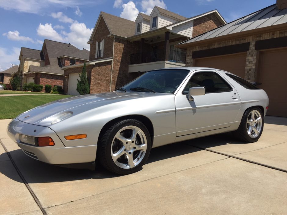 1987 Porsche 928 S4