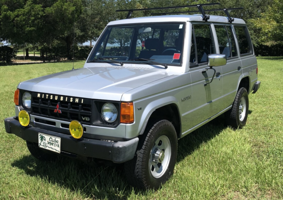 No Reserve: 1990 Mitsubishi Montero