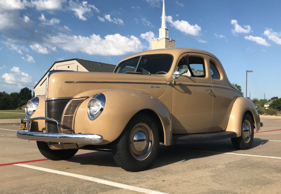 1940 Ford Deluxe Coupe