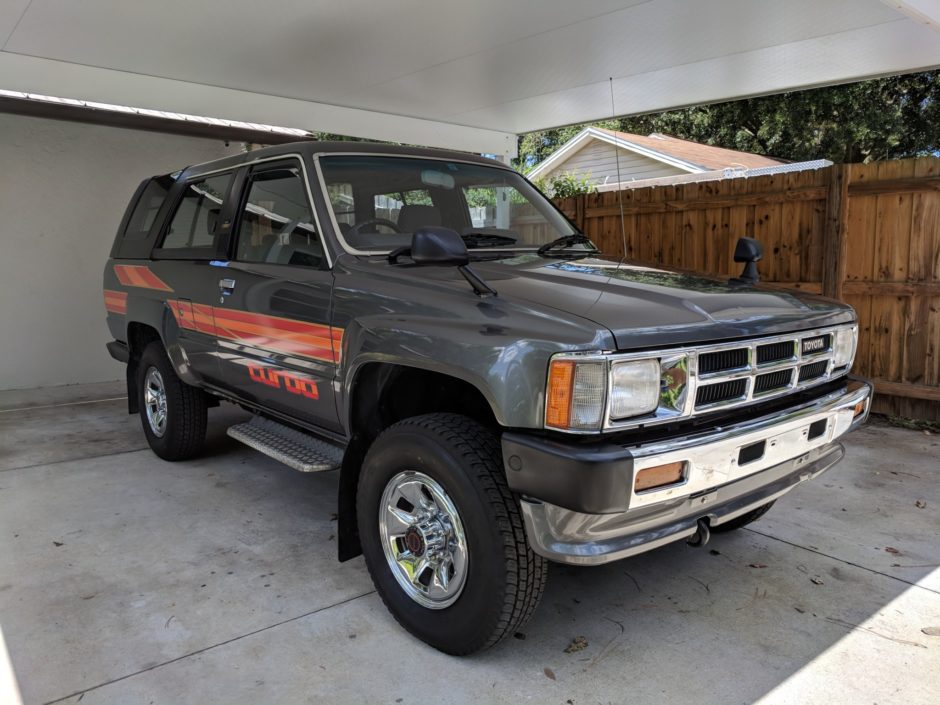 1985 Toyota Hilux Surf SSR