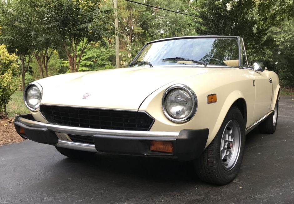 No Reserve: 1980 Fiat Spider 2000