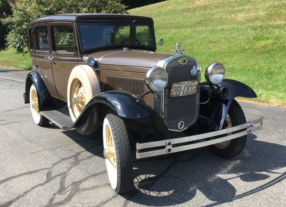 1931 Ford Model A Slant Windshield Fordor