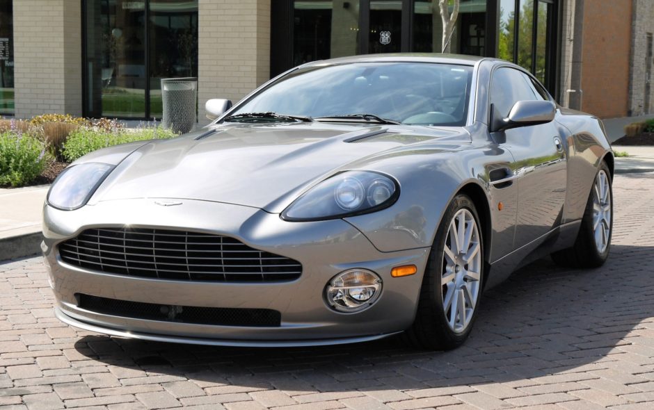 10k-Mile 2006 Aston Martin Vanquish S