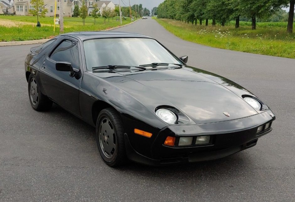 1985 Porsche 928S 5-Speed