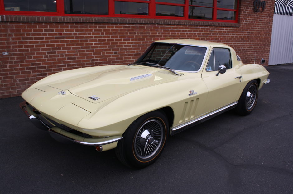 1966 Chevrolet Corvette Coupe 427/390 4-Speed