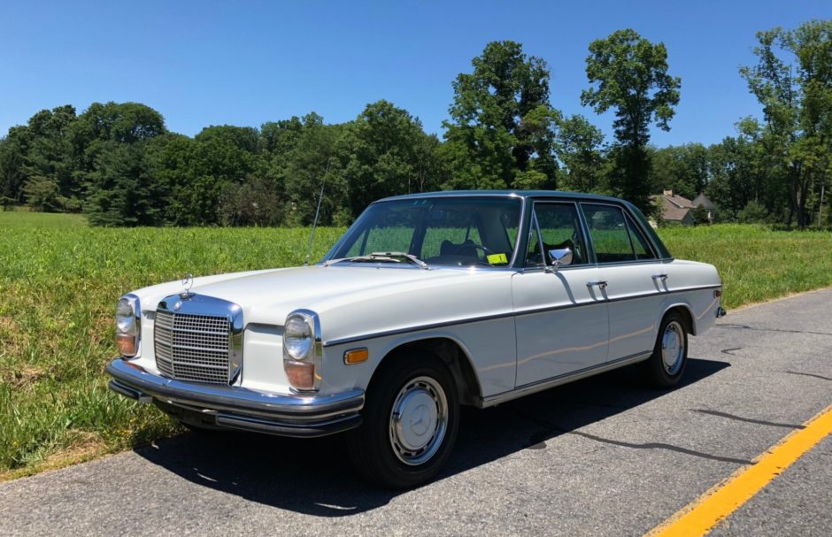 No Reserve: 1971 Mercedes-Benz 250 4-Speed