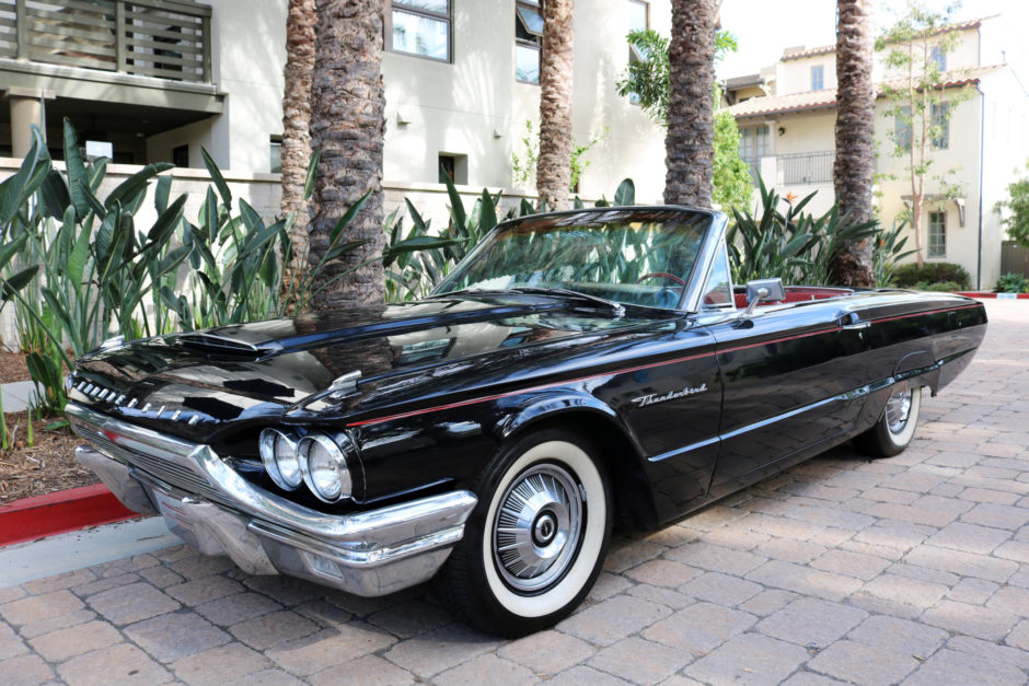 1964 Ford Thunderbird