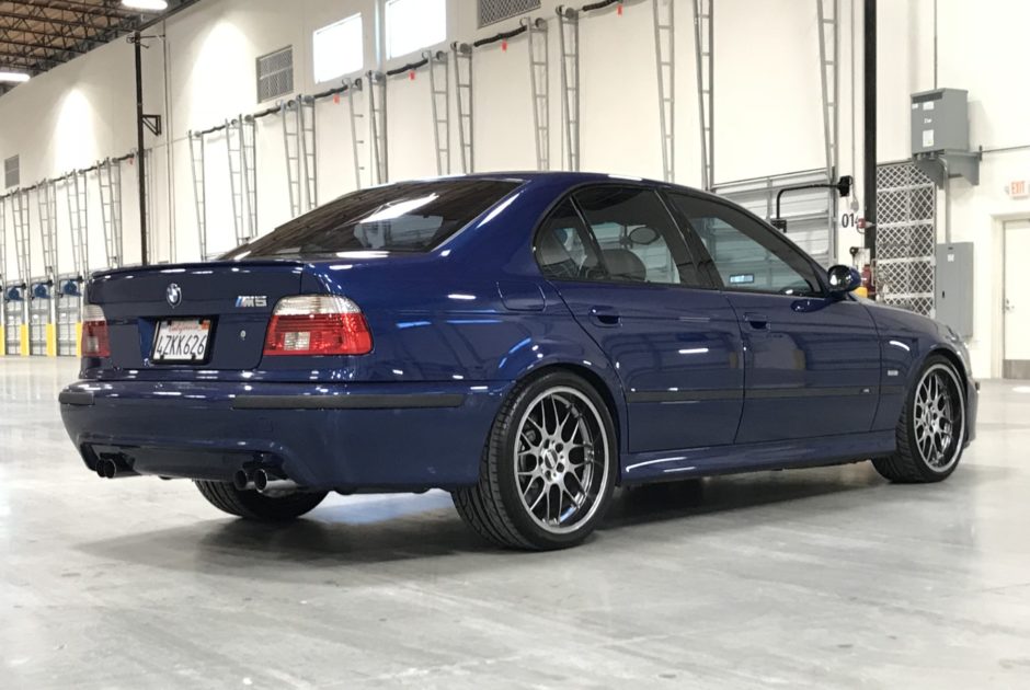 2002 BMW M5