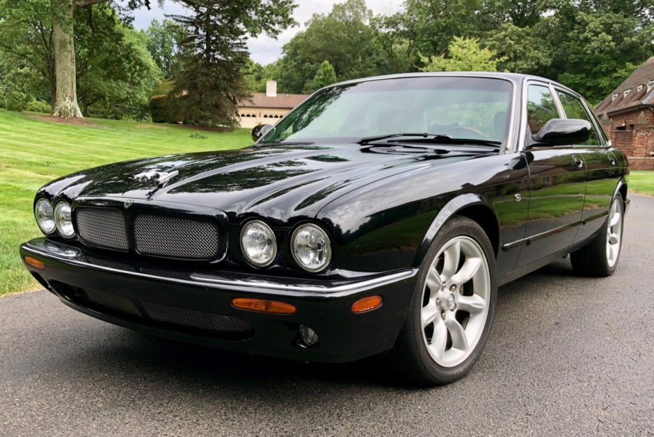 2000 Jaguar XJR