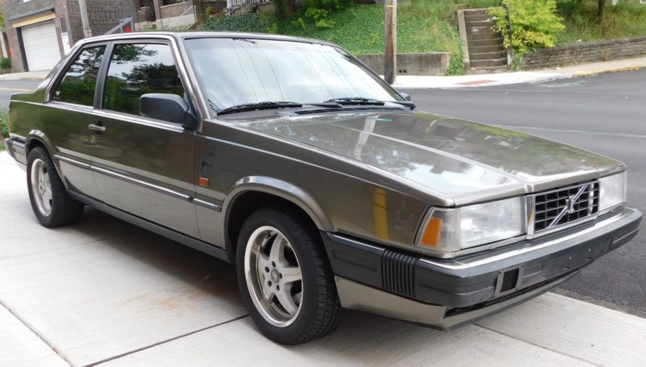 No Reserve: V8-Powered 1989 Volvo 780 Bertone