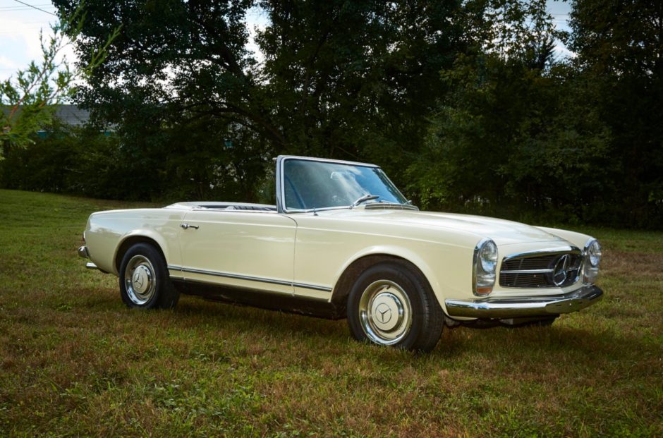 1967 Mercedes-Benz 230SL