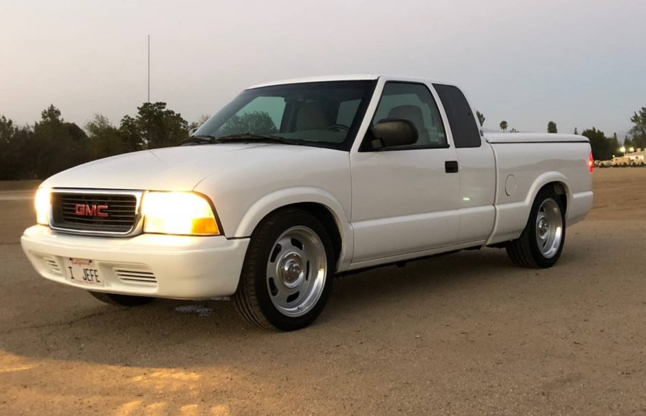 26k-Mile 2003 GMC Sonoma