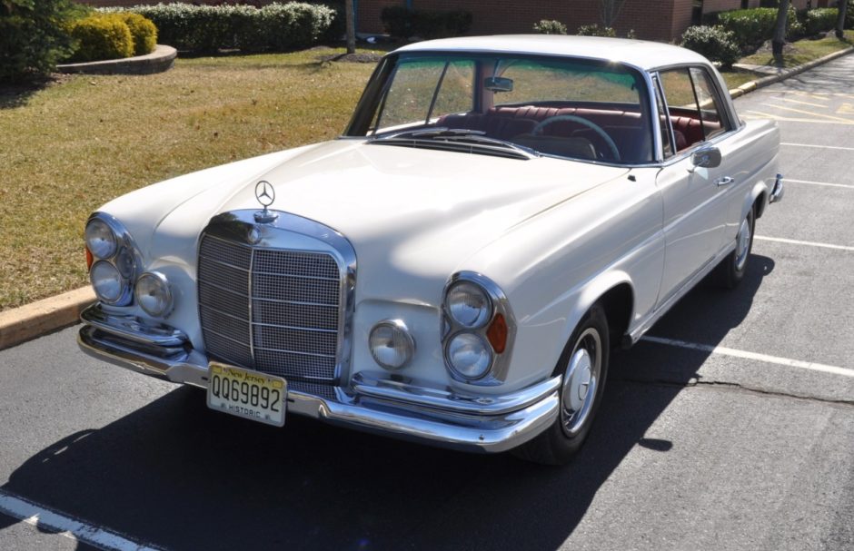 Euro 1965 Mercedes-Benz 220SE Coupe 4-Speed