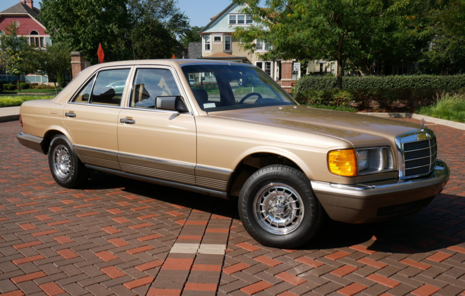 No Reserve: 1983 Mercedes-Benz 300SD