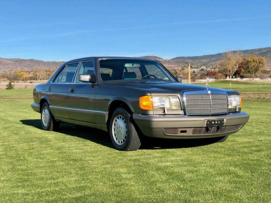 1986 Mercedes-Benz 560SEL