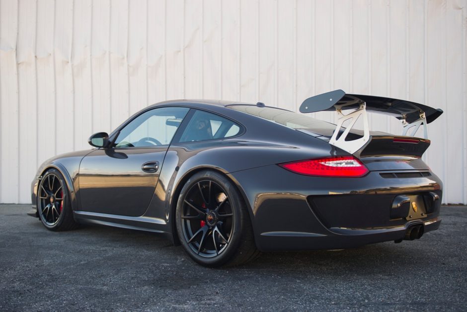 6k-Mile 2010 Porsche 911 GT3 RS