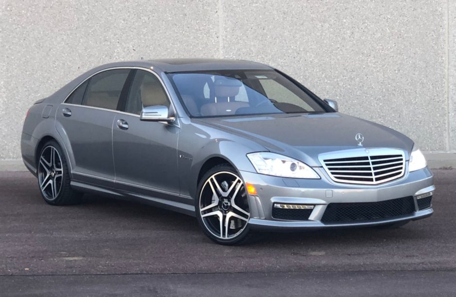 2012 Mercedes-Benz S63 AMG Performance Package