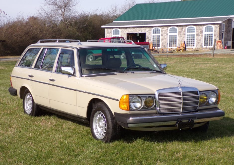 No Reserve: 1985 Mercedes-Benz 300TD Turbo