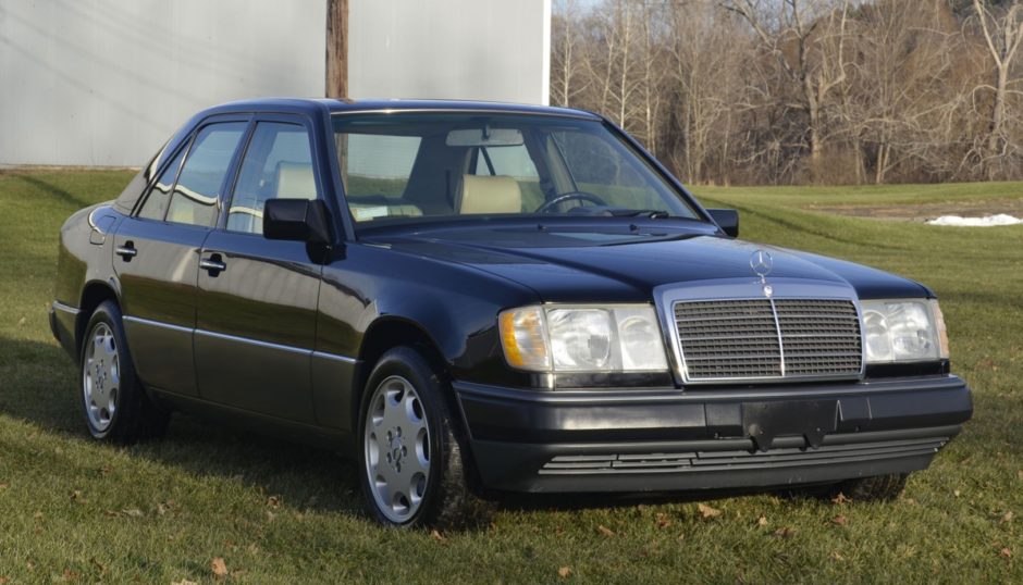 1993 Mercedes-Benz 300E 2.8
