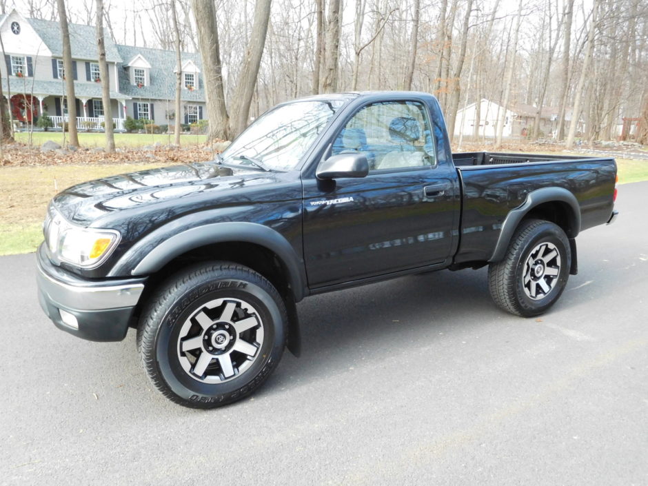 No Reserve: 2002 Toyota Tacoma 4×4 5-Speed