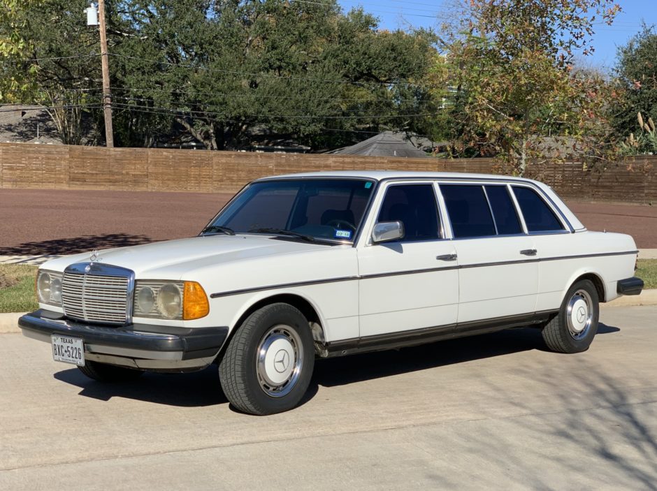 1980 Mercedes-Benz 250 LWB