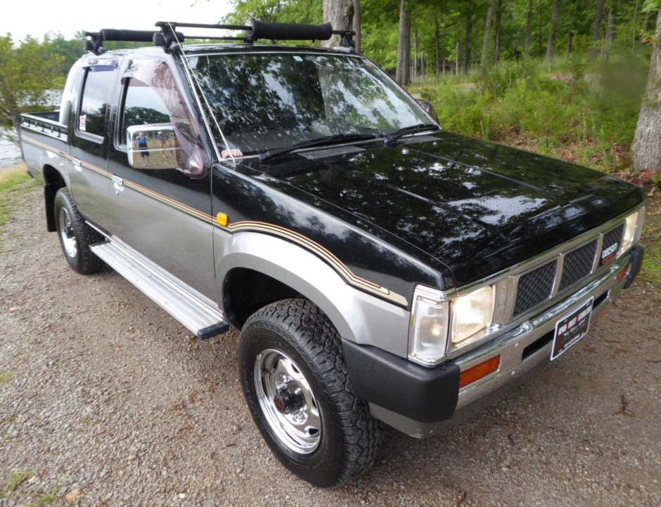No Reserve: 1990 Nissan D21 Crew Cab Diesel 4×4