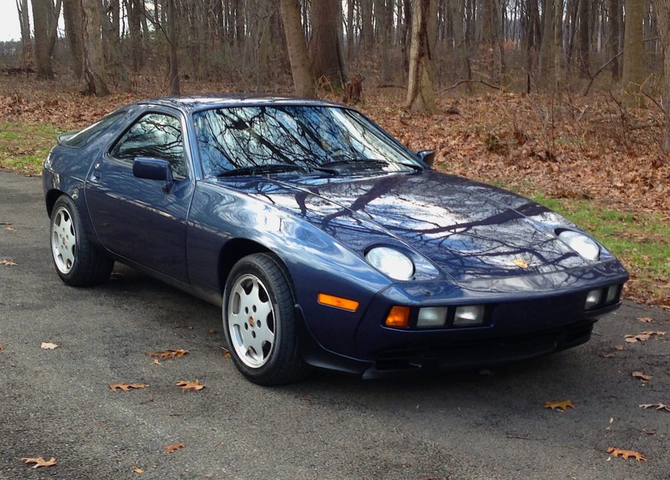 1985 Porsche 928S 5-Speed