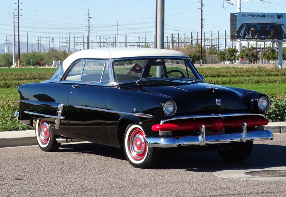 1953 Ford Crestline