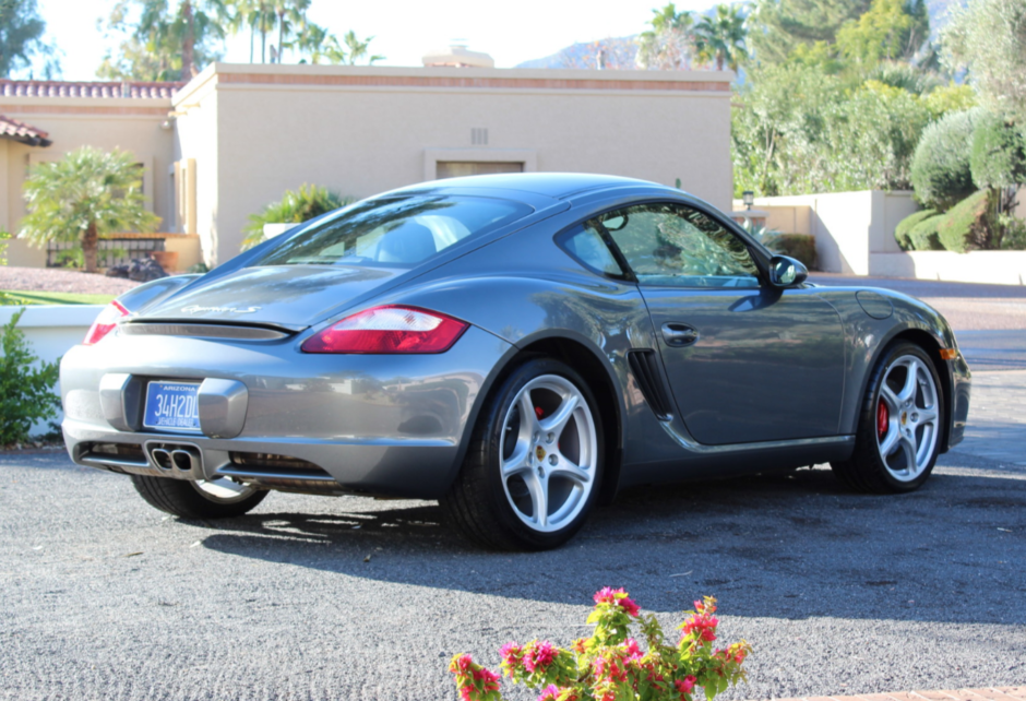 2500-Mile 2008 Porsche Cayman S 6-Speed
