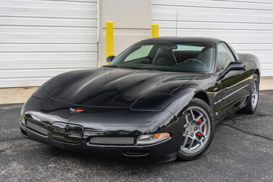 2700-Mile 2001 Chevrolet Corvette Z06