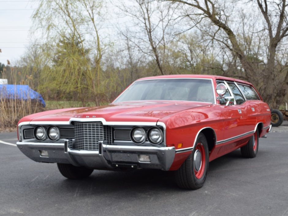 Cobra Jetâ€“Powered 1971 Ford Galaxie 500 Wagon