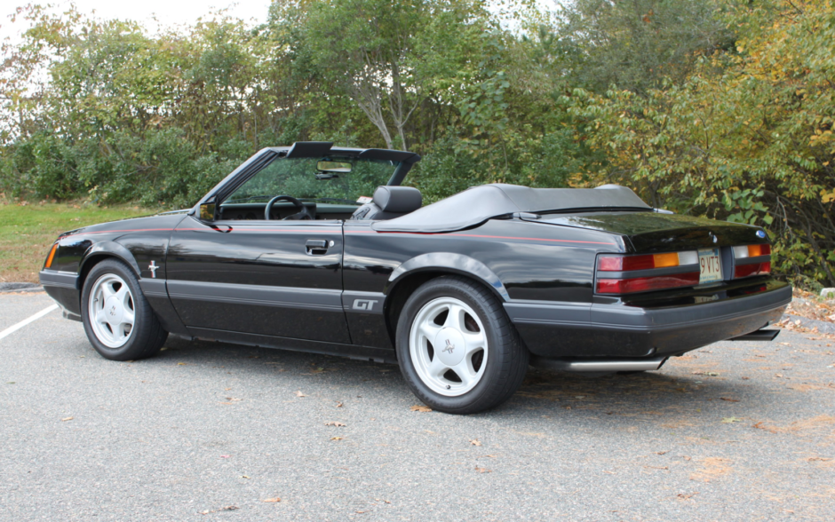 1985 Ford Mustang GT 5.0 Convertible 5-Speed