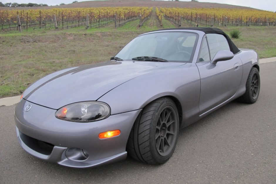 Modified 2004 Mazda Mazdaspeed Miata