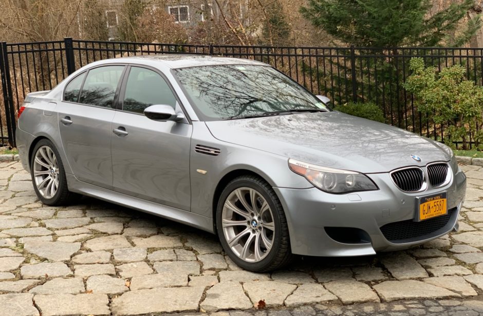 2007 BMW M5 6-Speed