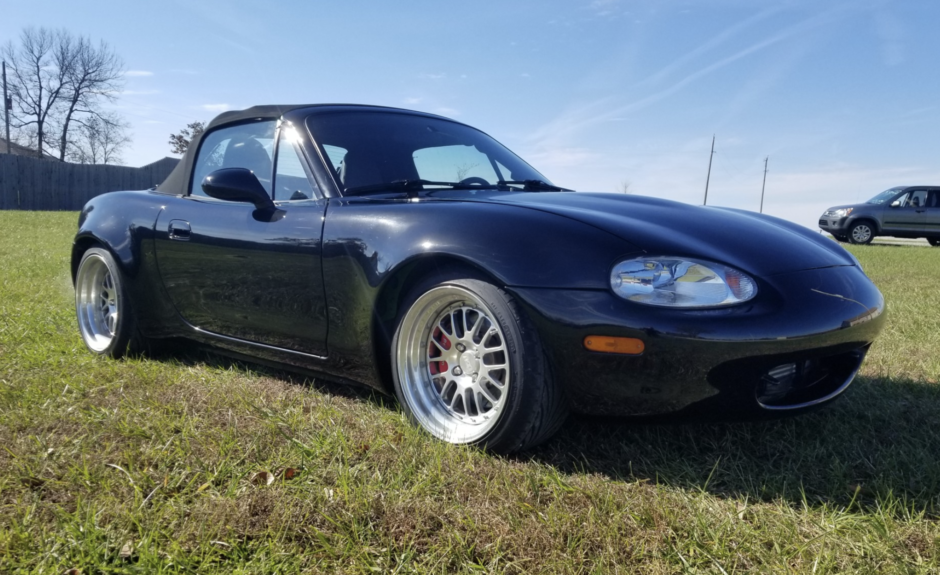 Modified 1999 Mazda MX-5 Miata