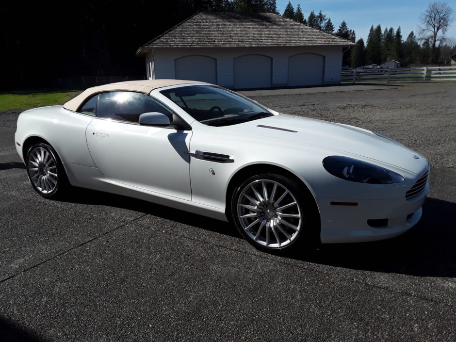 6,500-Mile 2009 Aston Martin DB9 Volante