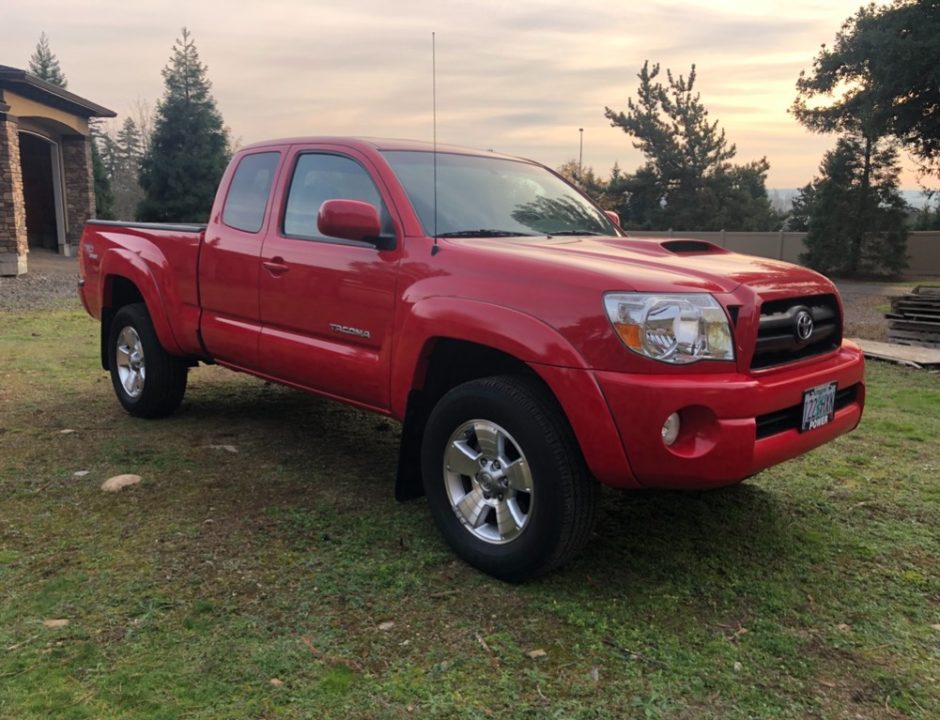 27k-Mile 2007 Toyota Tacoma Prerunner TRD Sport V6 6-Speed