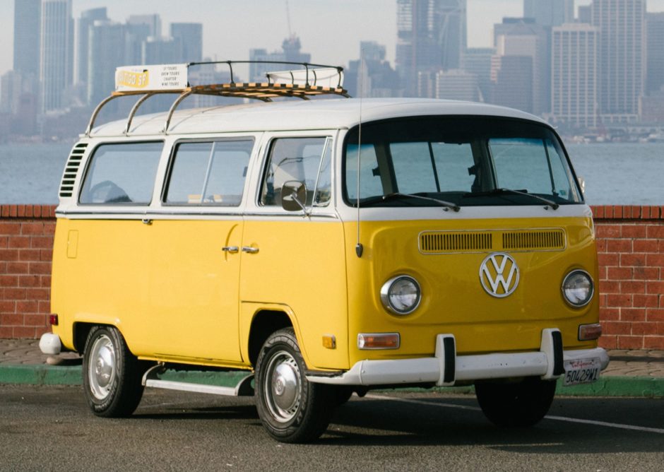 1972 Volkswagen Type 2 Deluxe